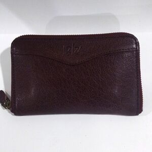 IBIZA Round Zipper Leather Wallet - Card, Bills & Coin Compartments 6 x 4 inches